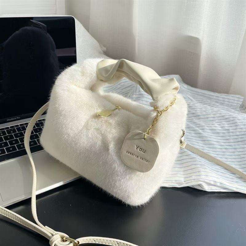 You - Bolso de peluche