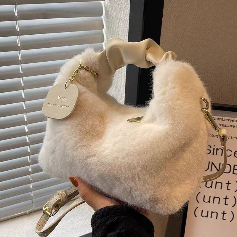 You - Bolso de peluche